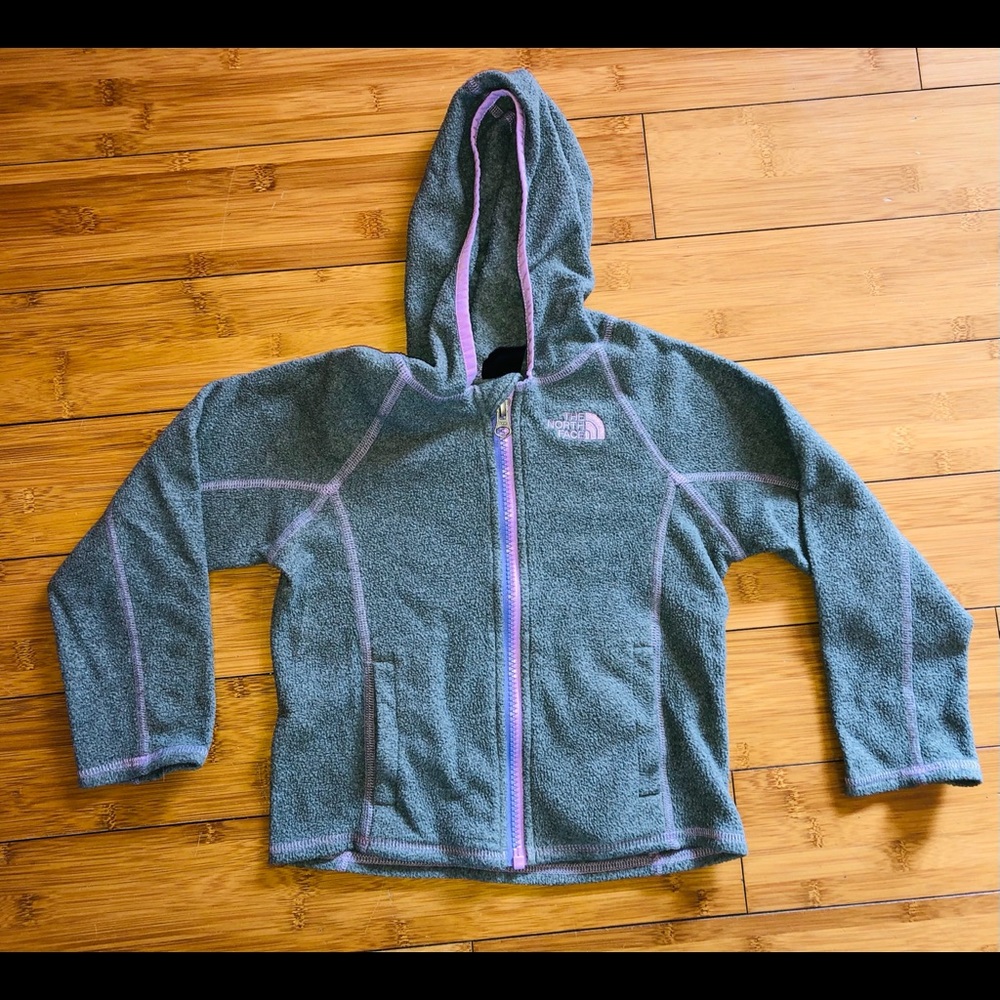 Girls 3t/4t the north face sweater